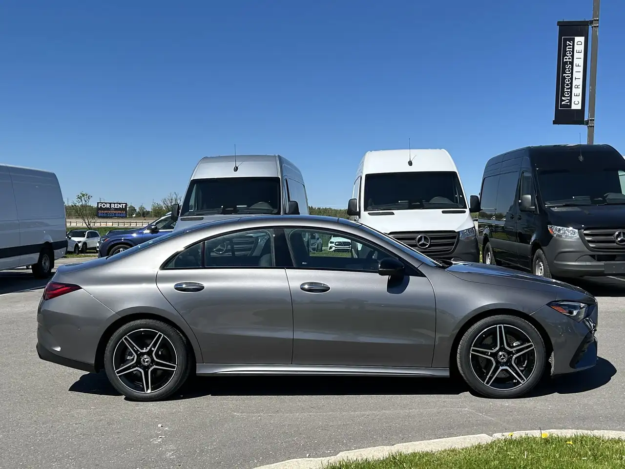 Mercedes-Benz CLA снимка Mercedes-Benz CLA