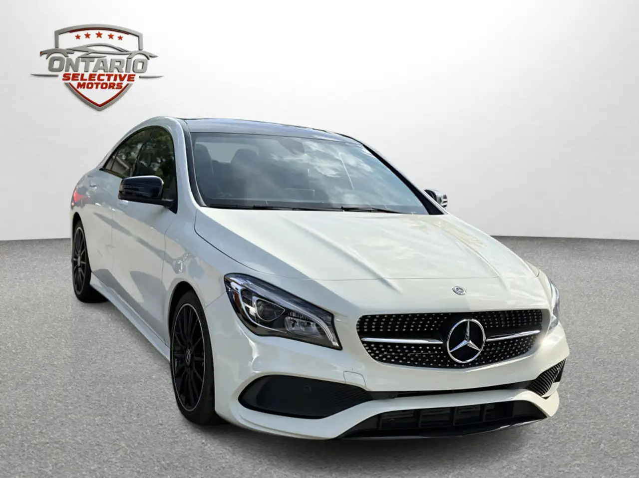 Mercedes-Benz CLA снимка Mercedes-Benz CLA