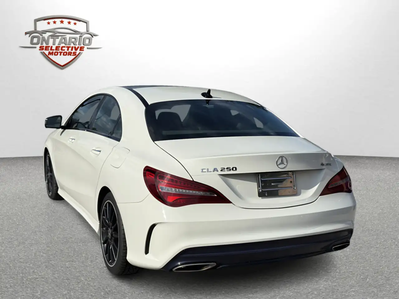 Mercedes-Benz CLA снимка Mercedes-Benz CLA
