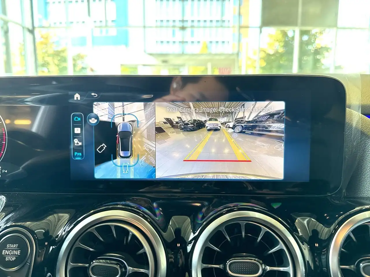 Mercedes-Benz GLA снимка Mercedes-Benz GLA