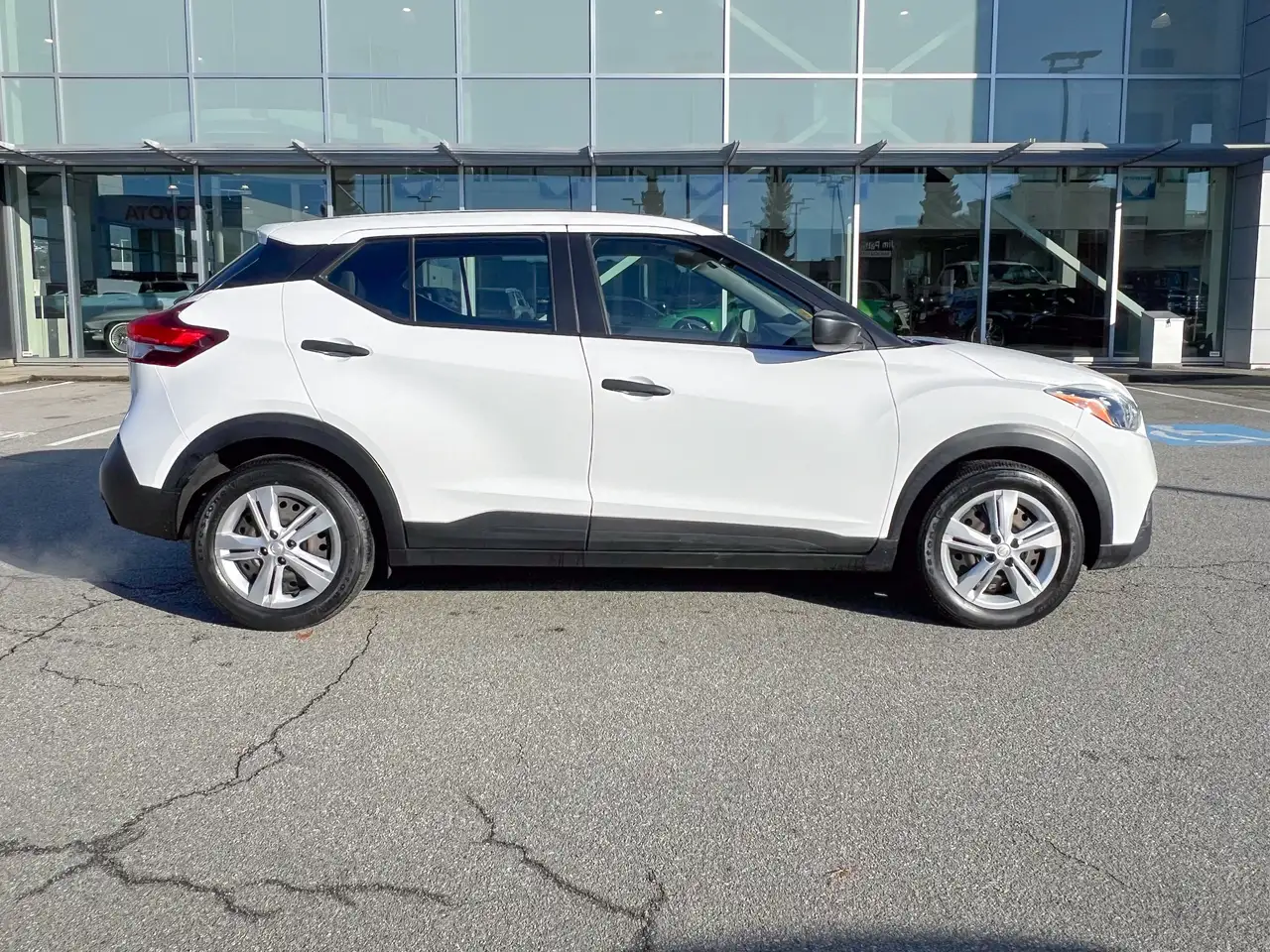 Nissan Kicks photo Nissan Kicks