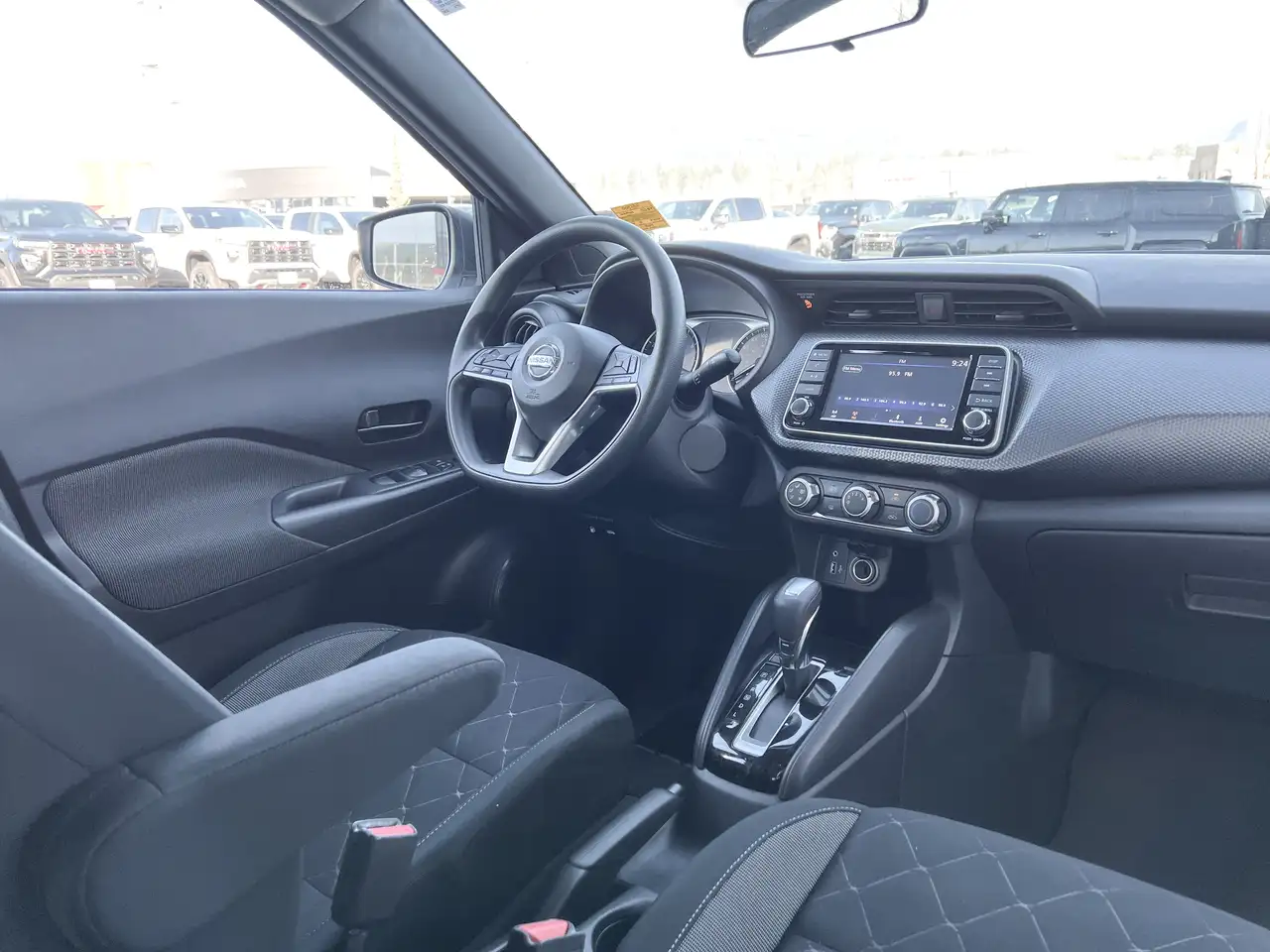 Nissan Kicks photo Nissan Kicks