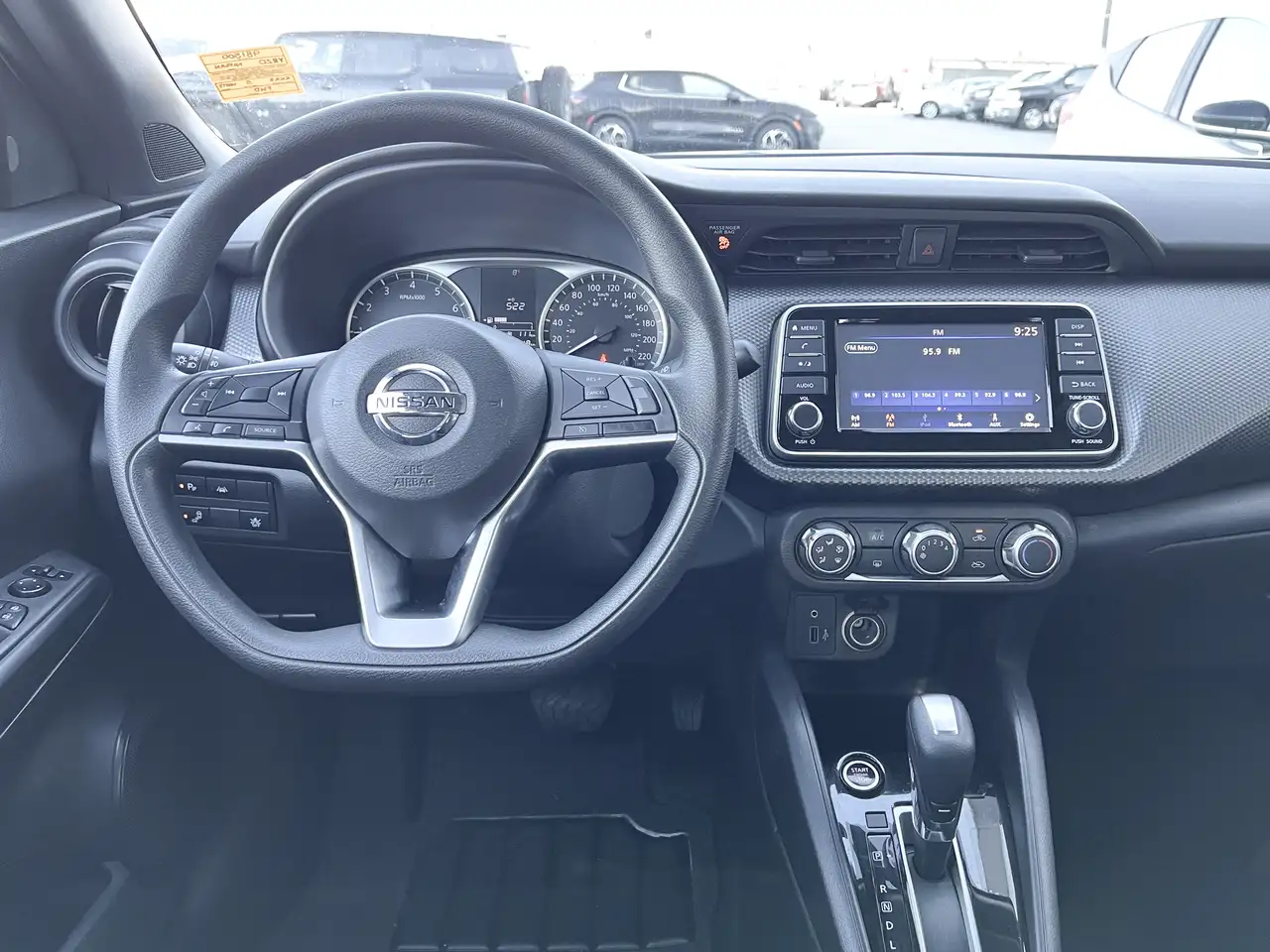 Nissan Kicks photo Nissan Kicks