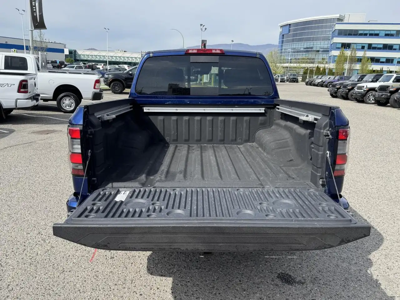Nissan Frontier photo Nissan Frontier