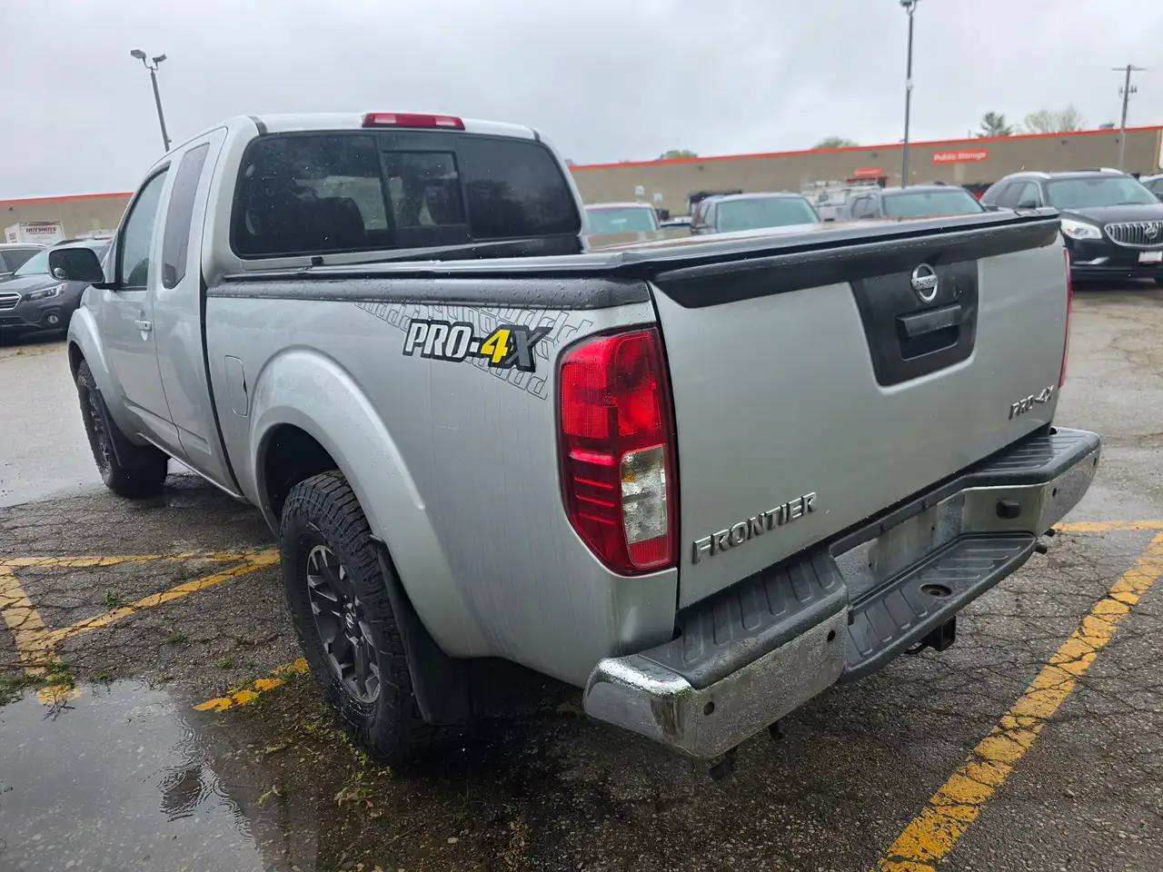 Nissan Frontier photo Nissan Frontier