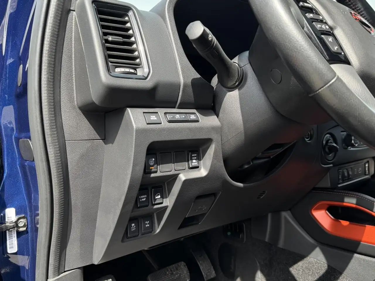 Nissan Frontier photo Nissan Frontier