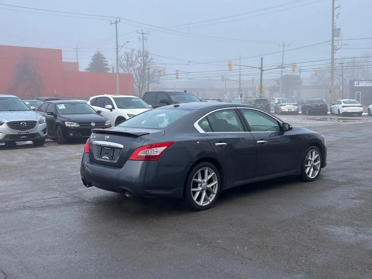Nissan Maxima снимка Nissan Maxima