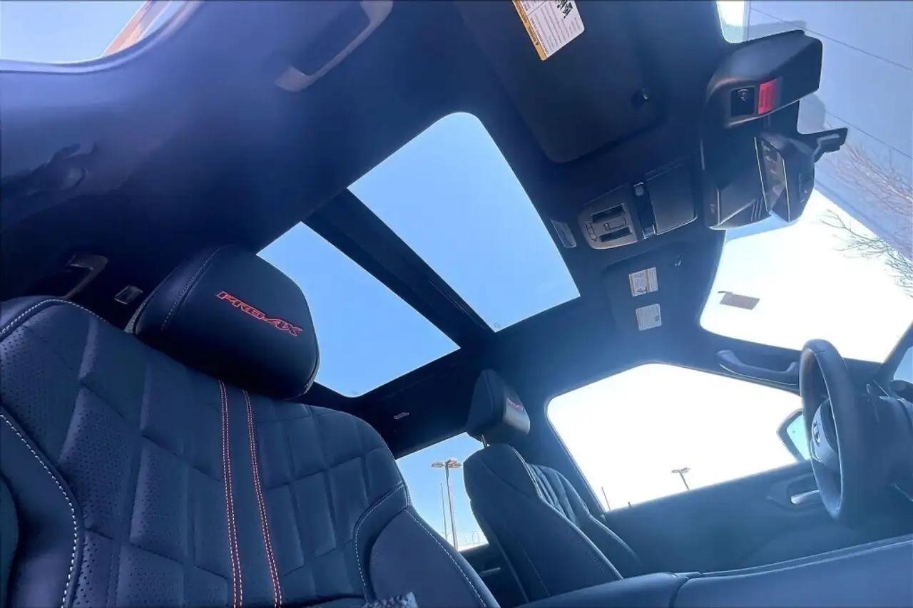 Nissan Armada снимка Nissan Armada