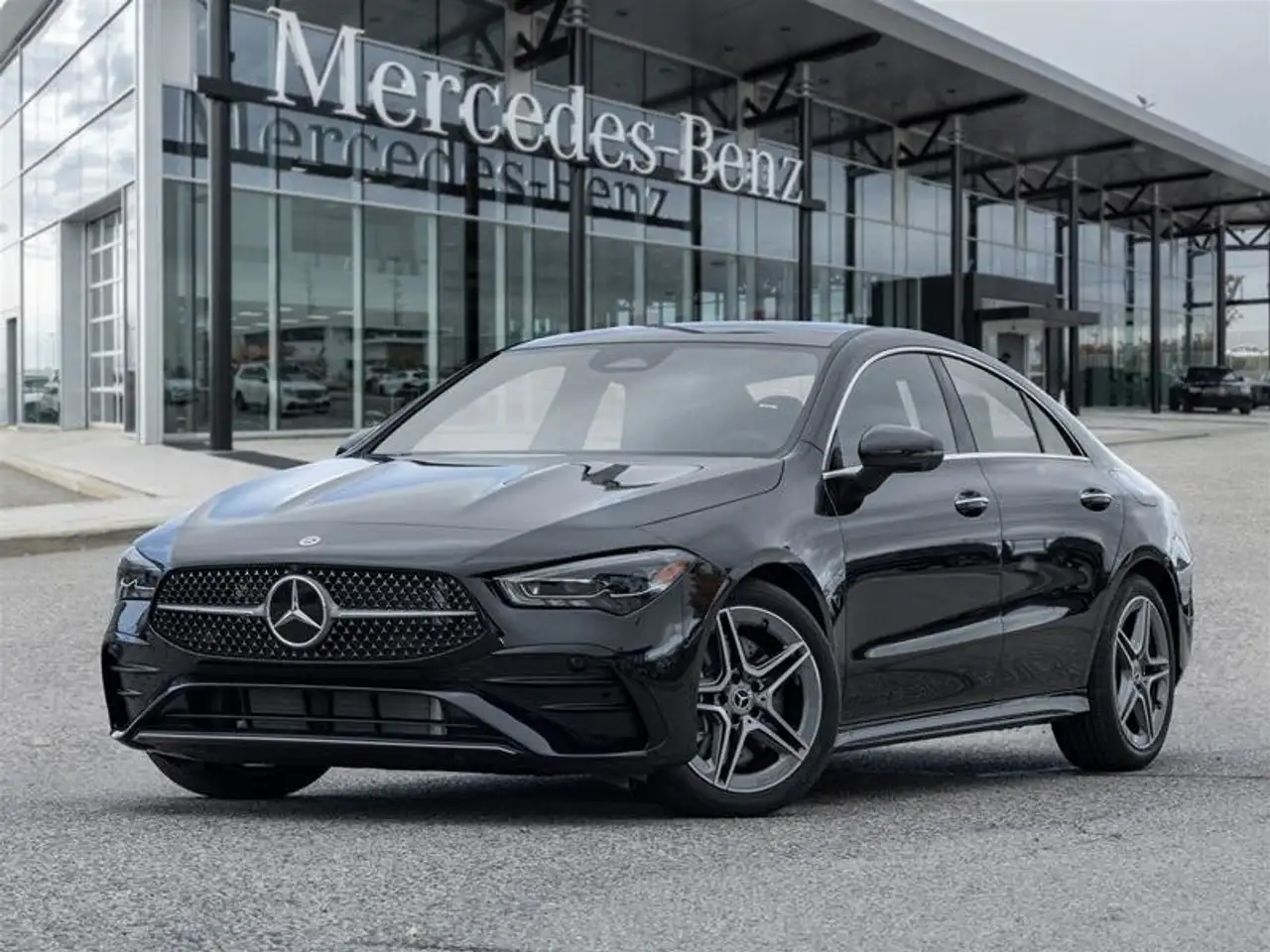Mercedes-Benz CLA снимка Mercedes-Benz CLA