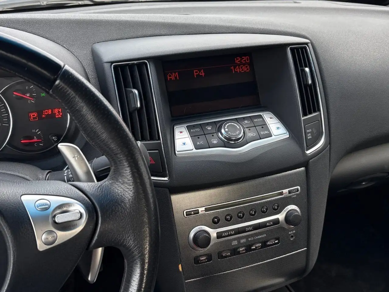 Nissan Maxima снимка Nissan Maxima