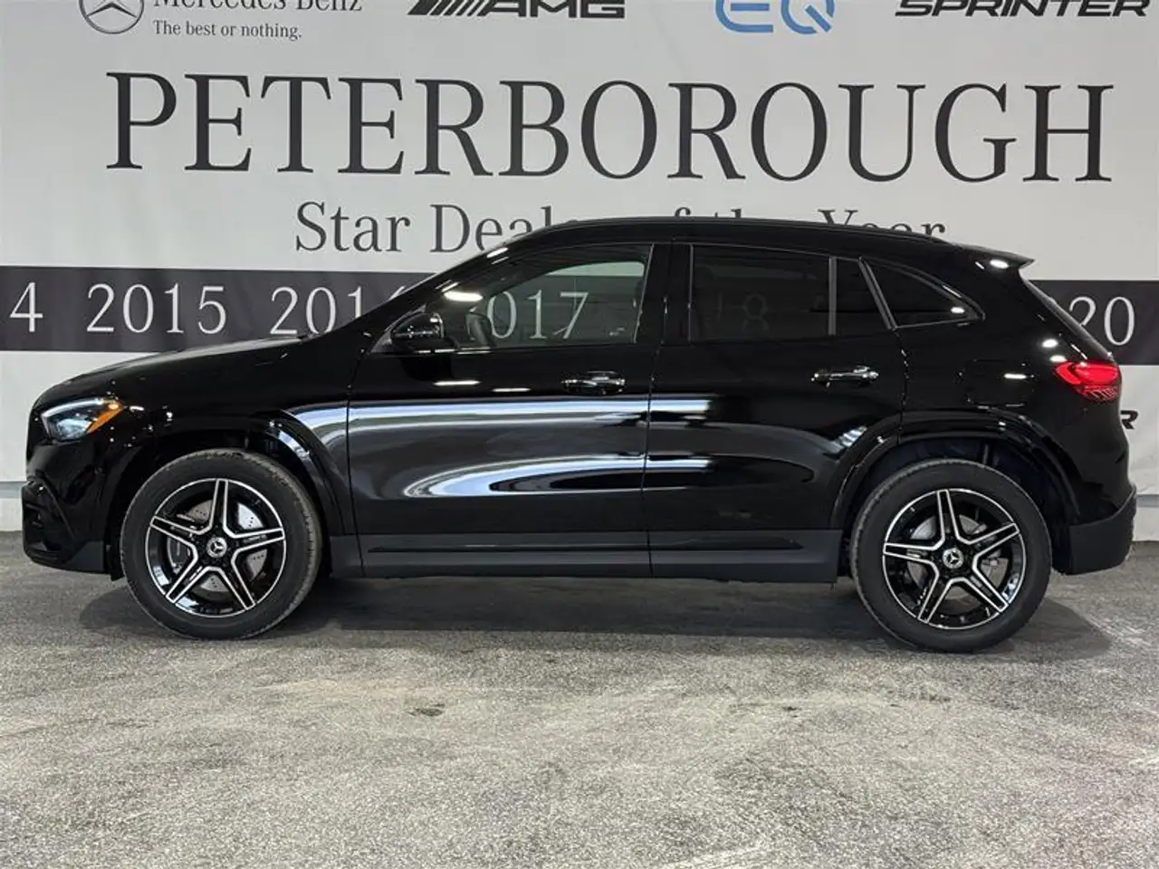 Mercedes-Benz GLA снимка Mercedes-Benz GLA