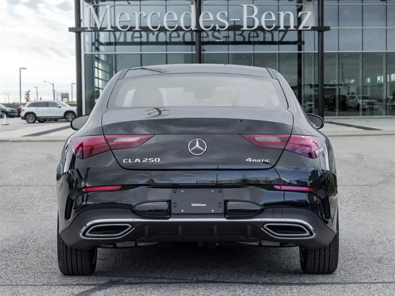 Mercedes-Benz CLA снимка Mercedes-Benz CLA