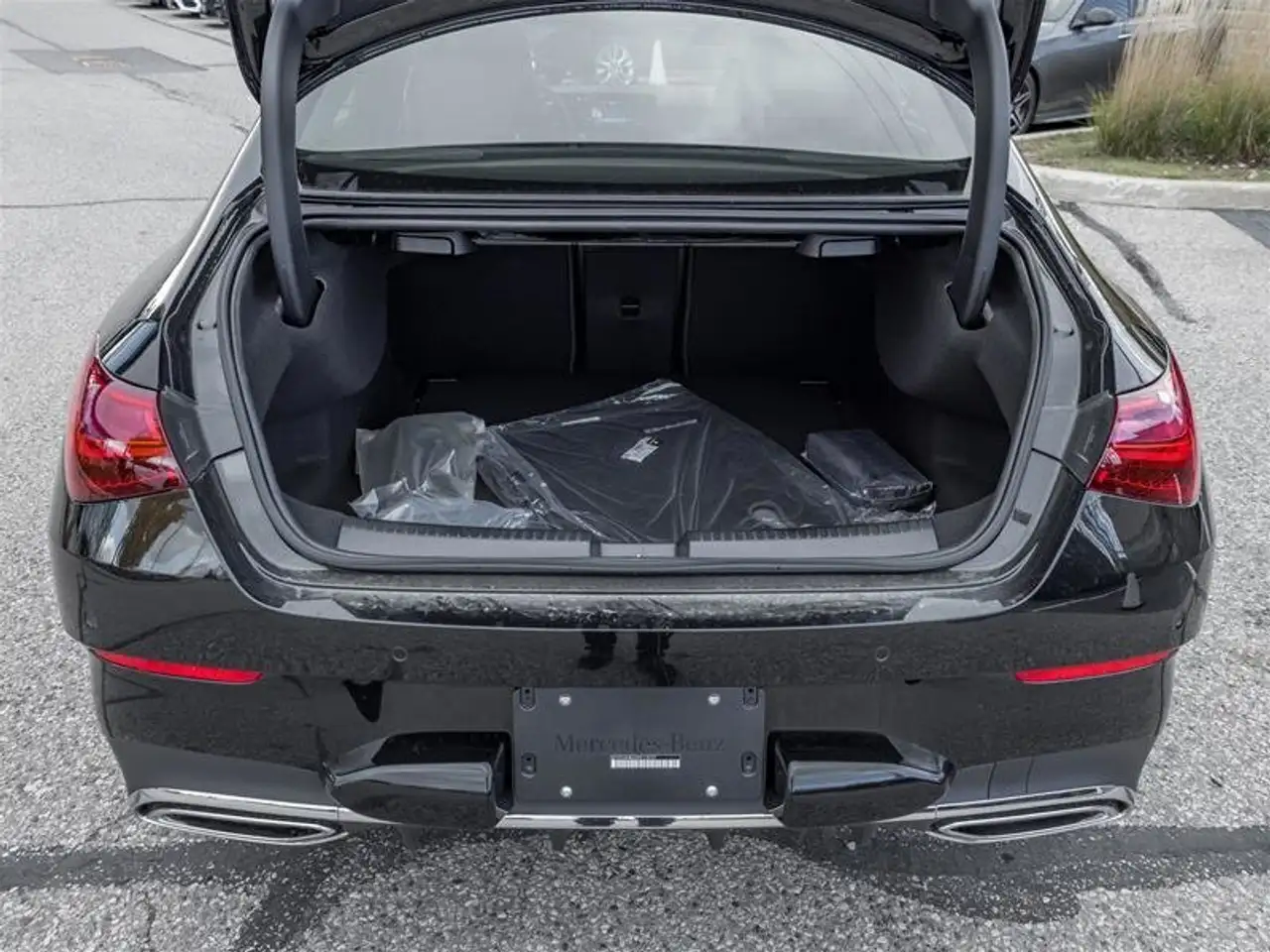 Mercedes-Benz CLA снимка Mercedes-Benz CLA