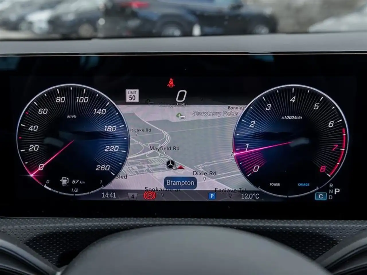 Mercedes-Benz CLA снимка Mercedes-Benz CLA