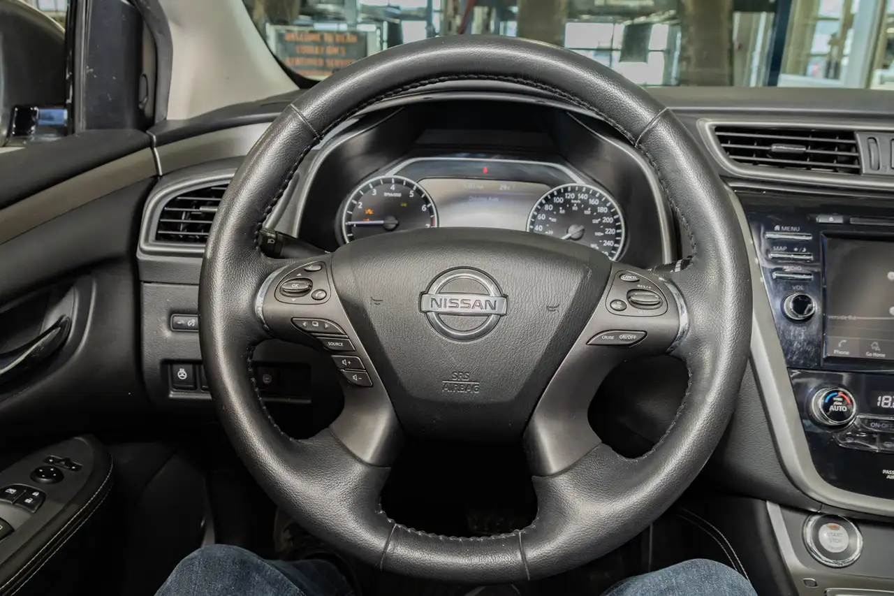 Nissan Murano снимка Nissan Murano
