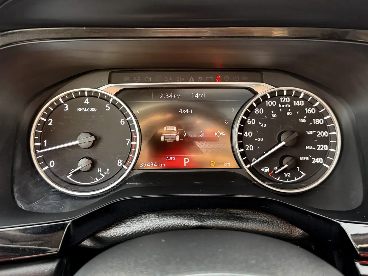 Nissan Pathfinder fotografie Nissan Pathfinder