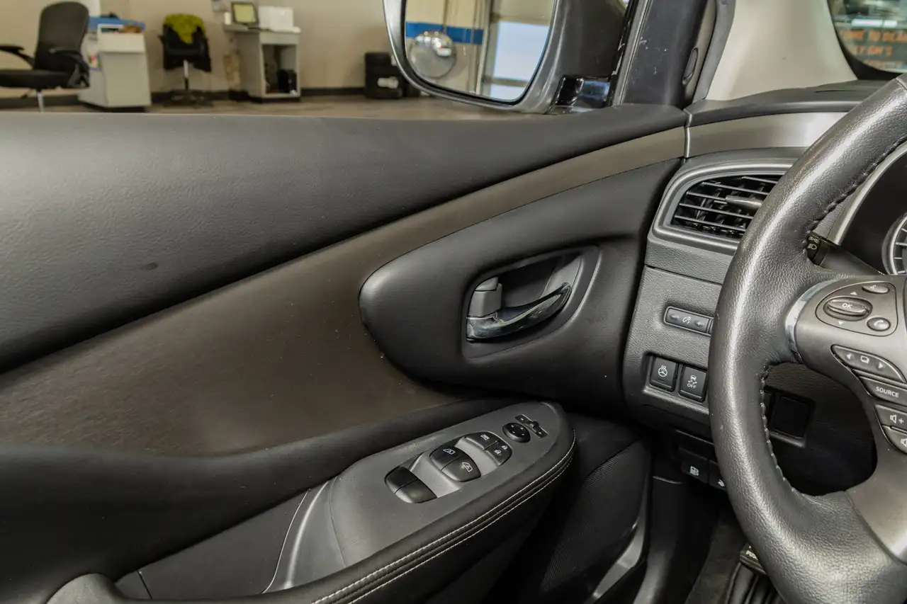 Nissan Murano снимка Nissan Murano