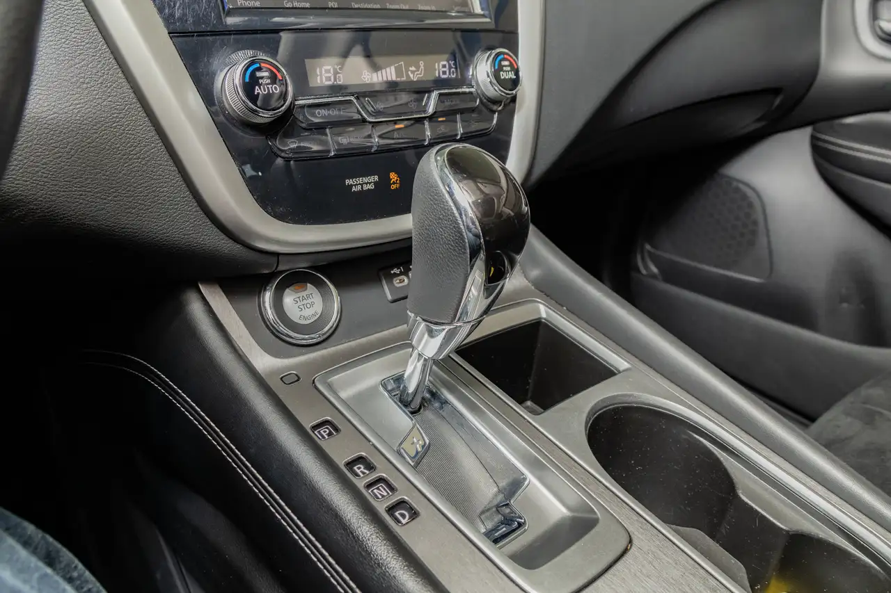 Nissan Murano снимка Nissan Murano
