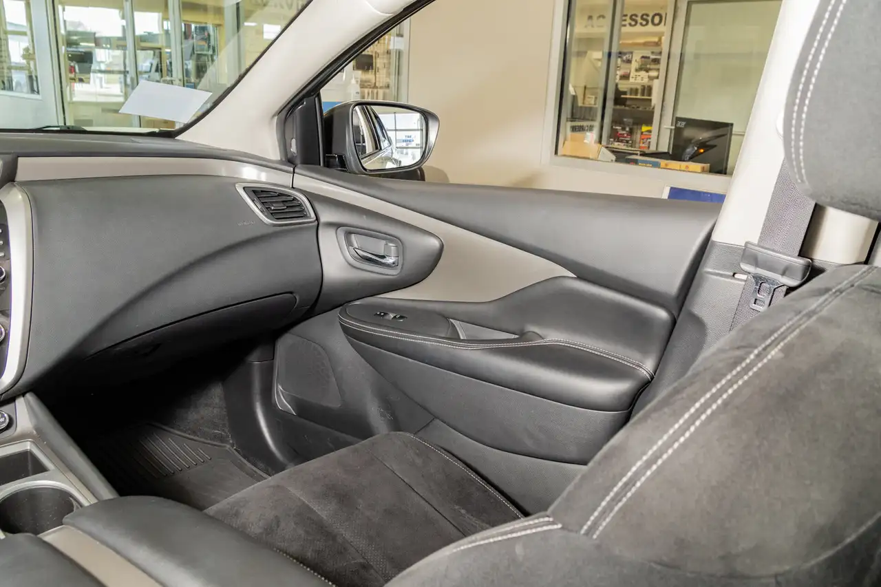 Nissan Murano снимка Nissan Murano