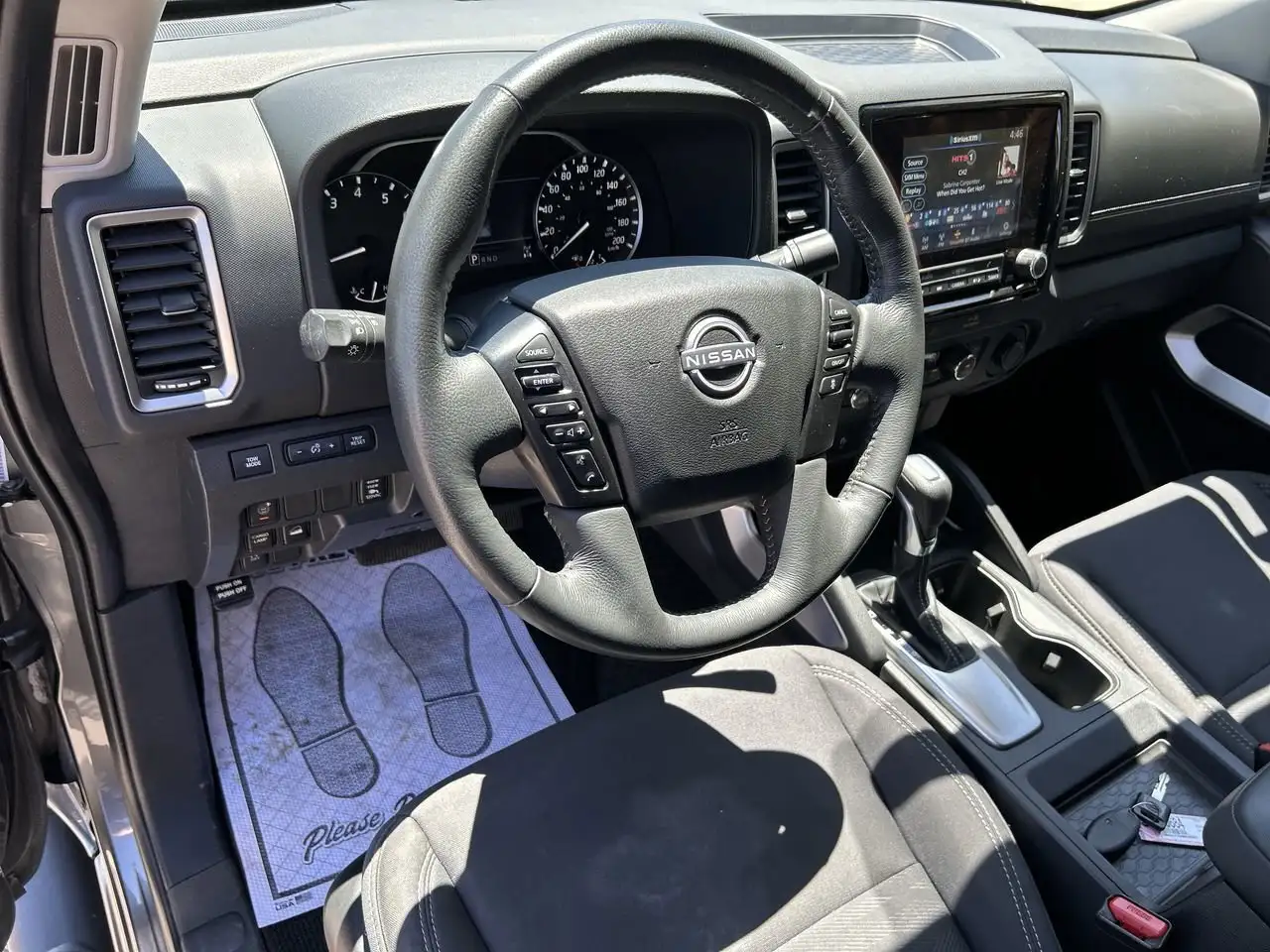 Nissan Frontier photo Nissan Frontier