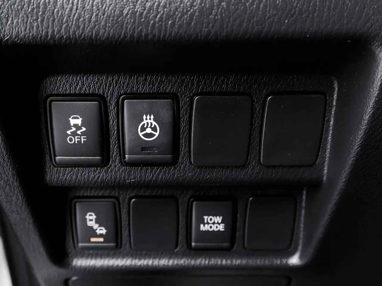 Nissan Pathfinder photo Nissan Pathfinder