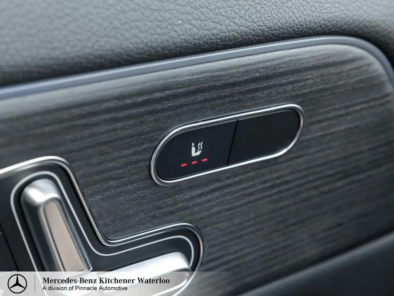 Mercedes-Benz GLA снимка Mercedes-Benz GLA