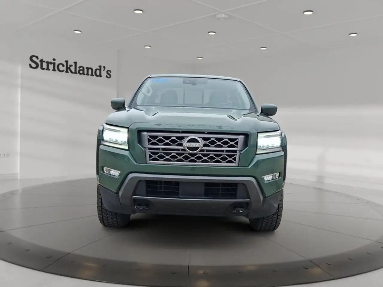 Nissan Frontier снимка Nissan Frontier