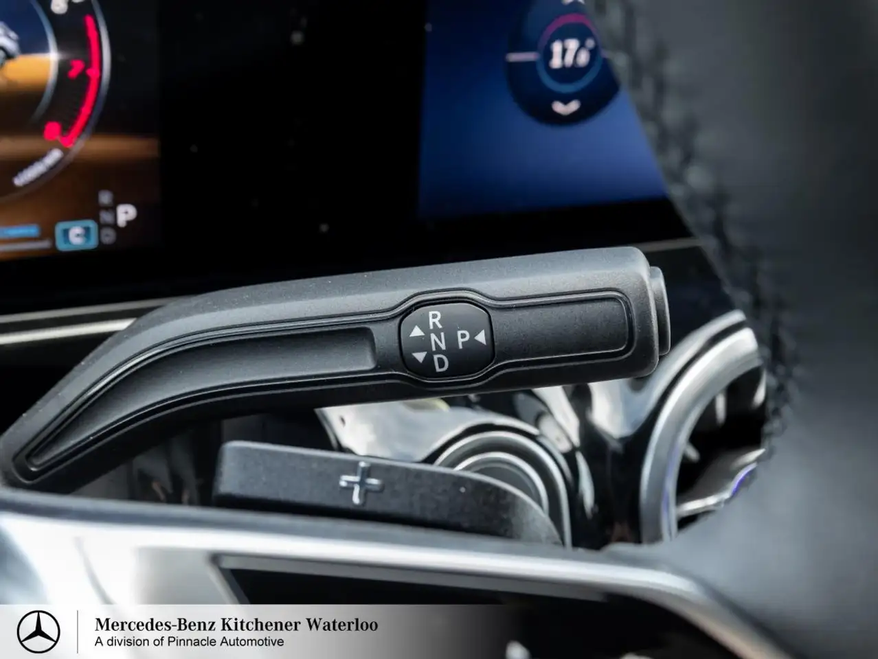 Mercedes-Benz GLA снимка Mercedes-Benz GLA
