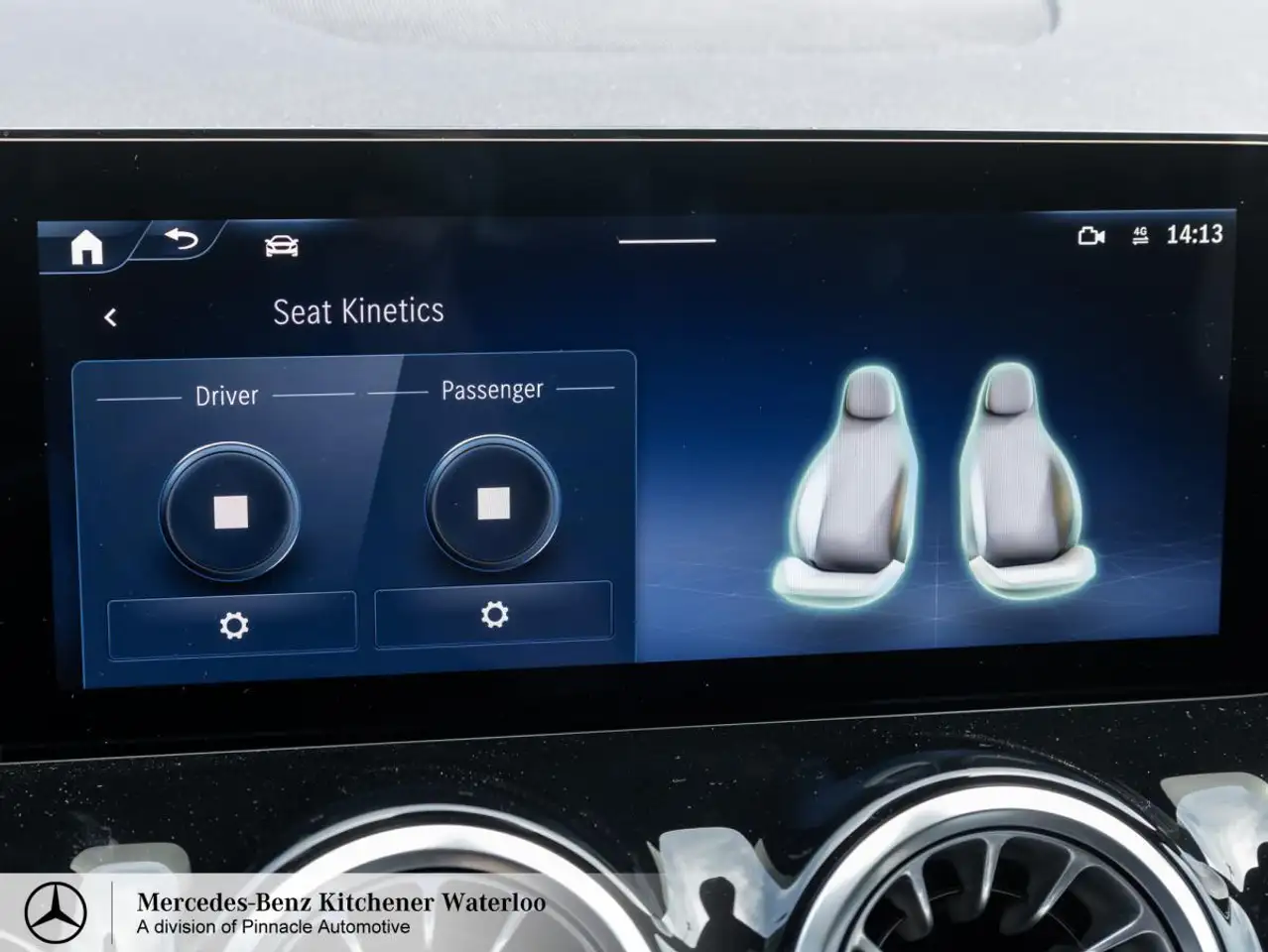 Mercedes-Benz GLA снимка Mercedes-Benz GLA