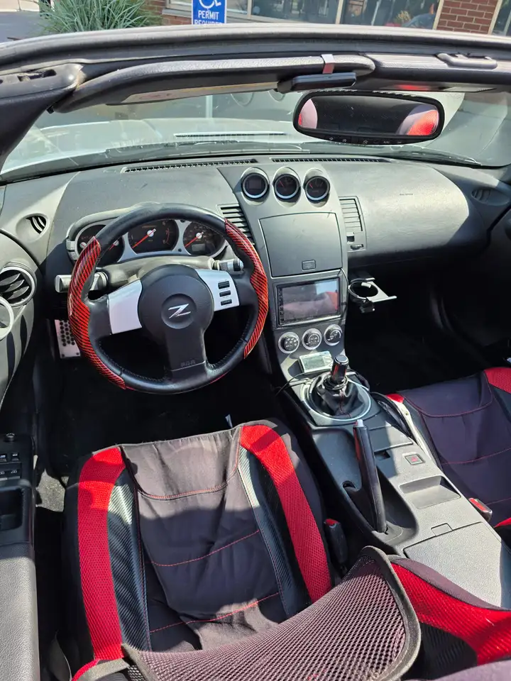 Nissan 350Z снимка Nissan 350Z