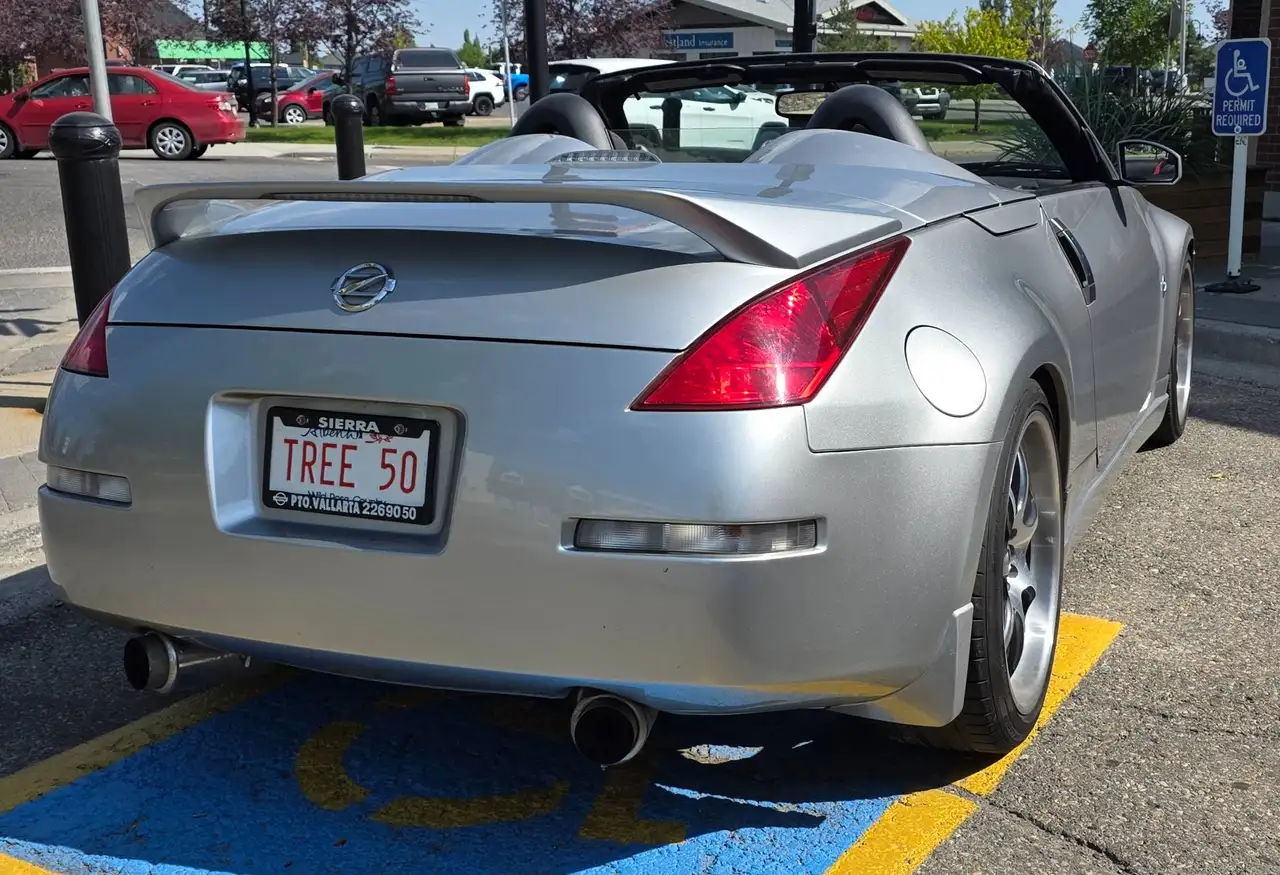 Nissan 350Z снимка Nissan 350Z