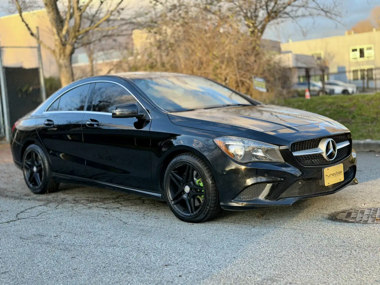 Mercedes-Benz CLA снимка Mercedes-Benz CLA