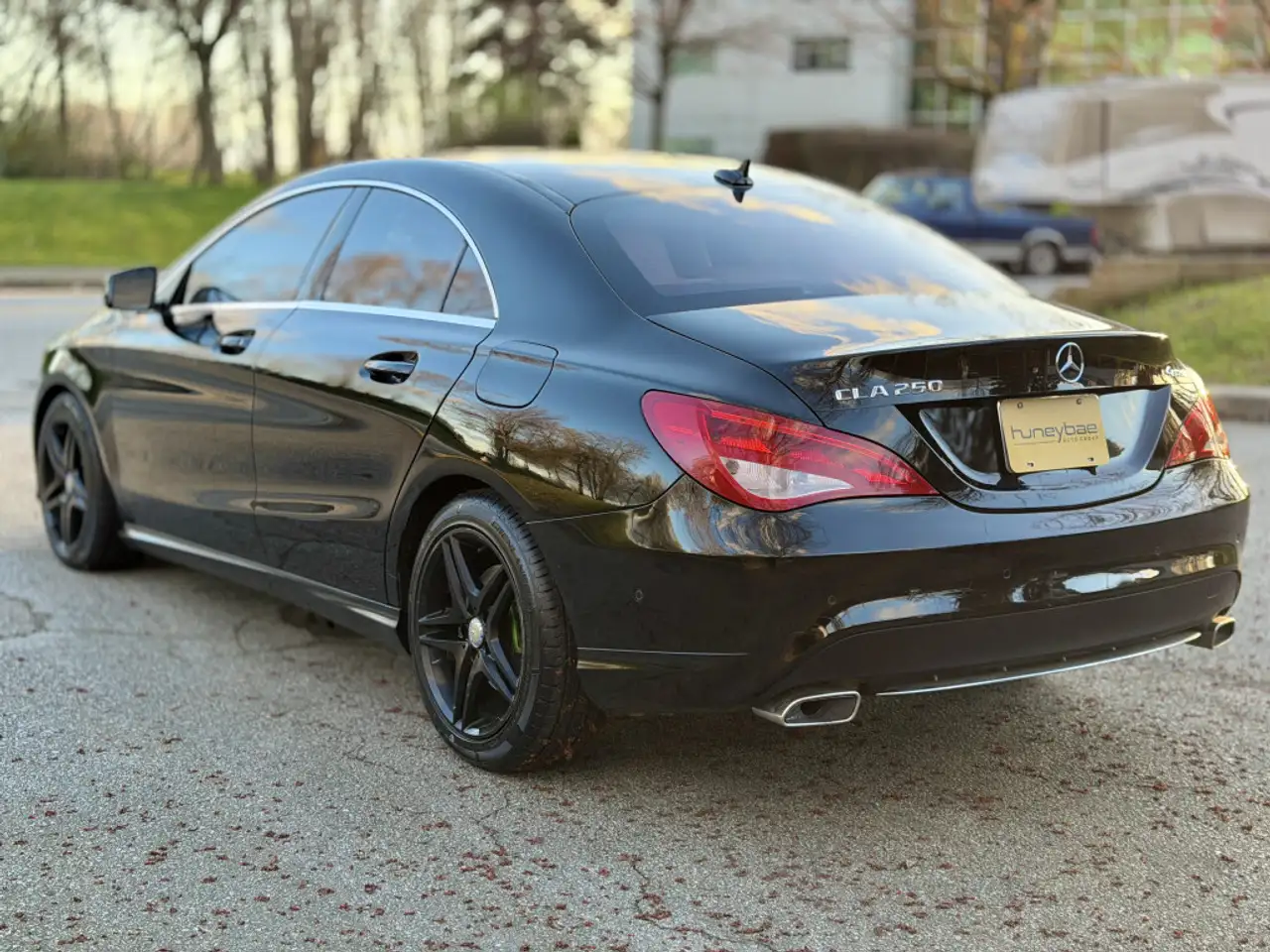 Mercedes-Benz CLA снимка Mercedes-Benz CLA