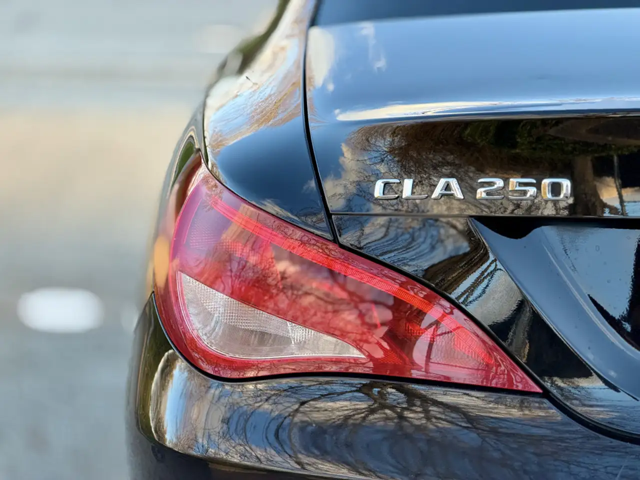 Mercedes-Benz CLA снимка Mercedes-Benz CLA
