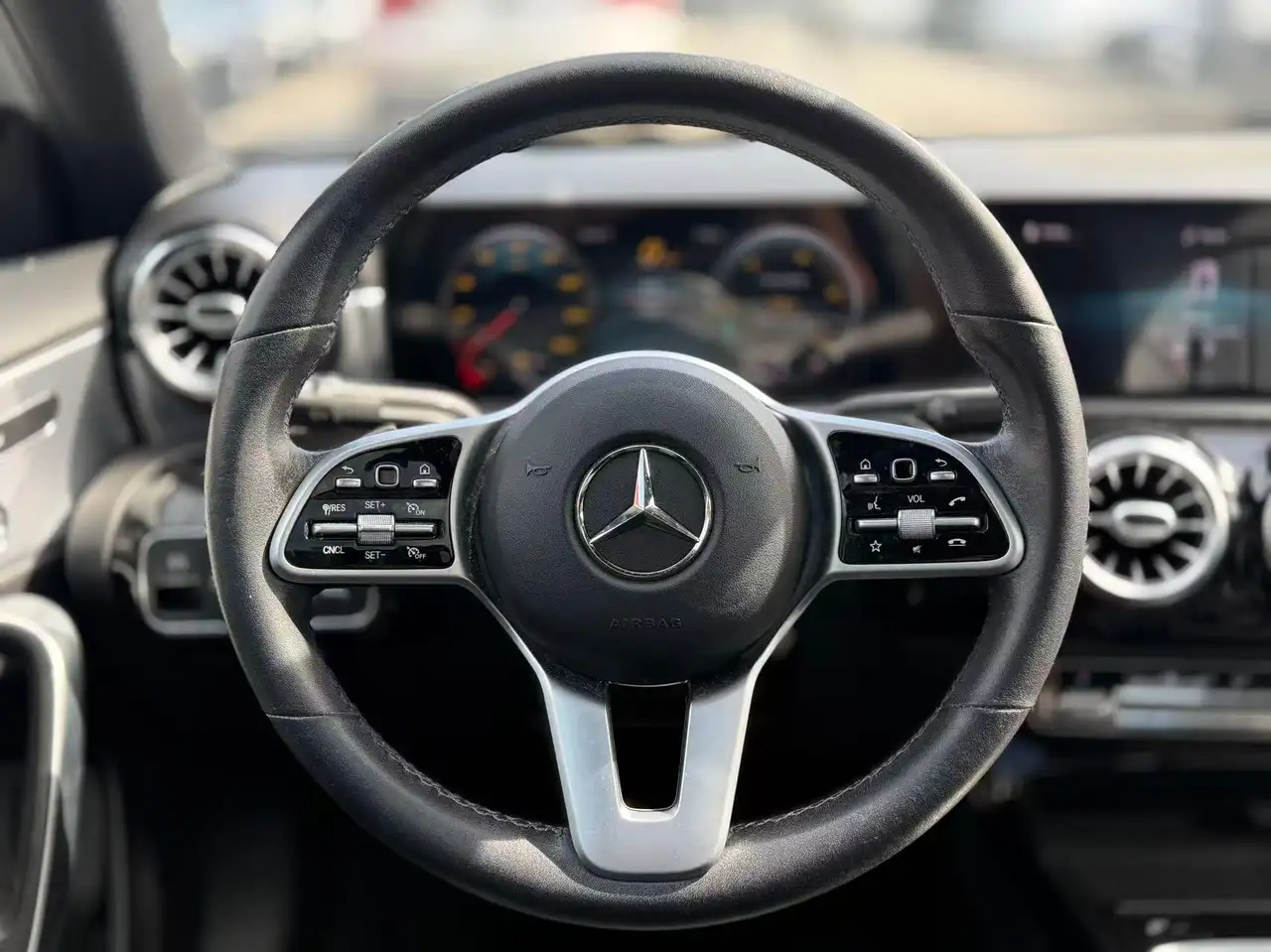 Mercedes-Benz A-Class снимка Mercedes-Benz A-Class