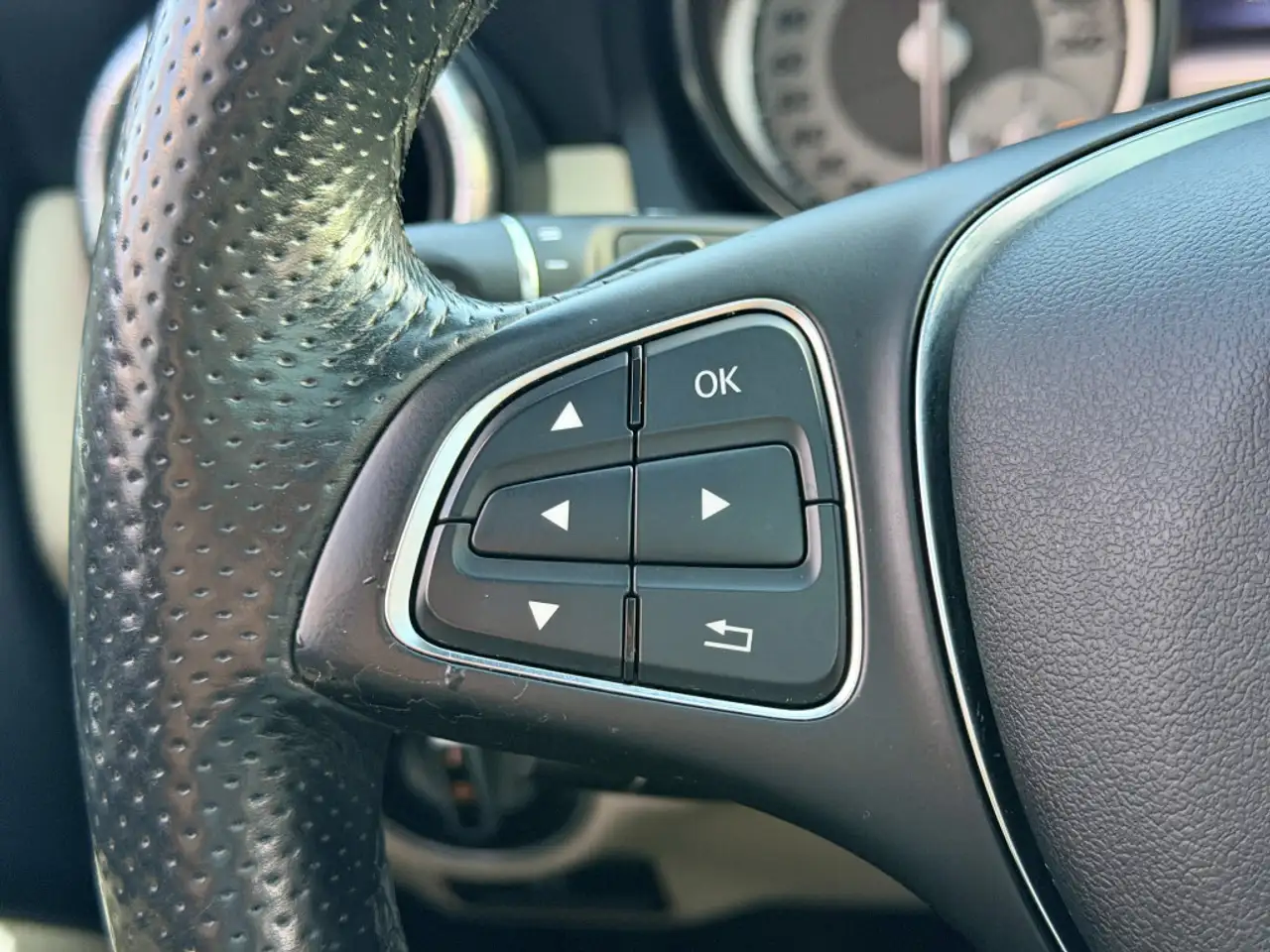 Mercedes-Benz CLA снимка Mercedes-Benz CLA