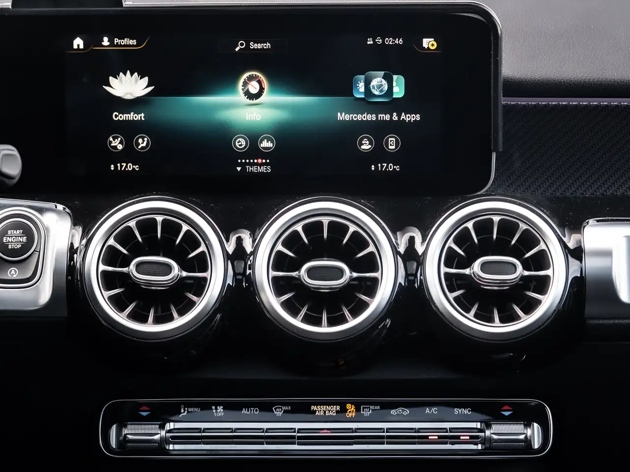 Mercedes-Benz GLB снимка Mercedes-Benz GLB