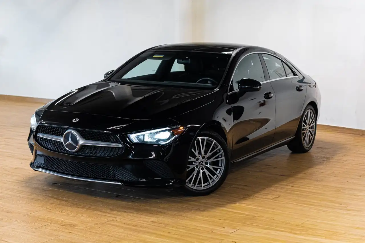 Mercedes-Benz CLA снимка Mercedes-Benz CLA