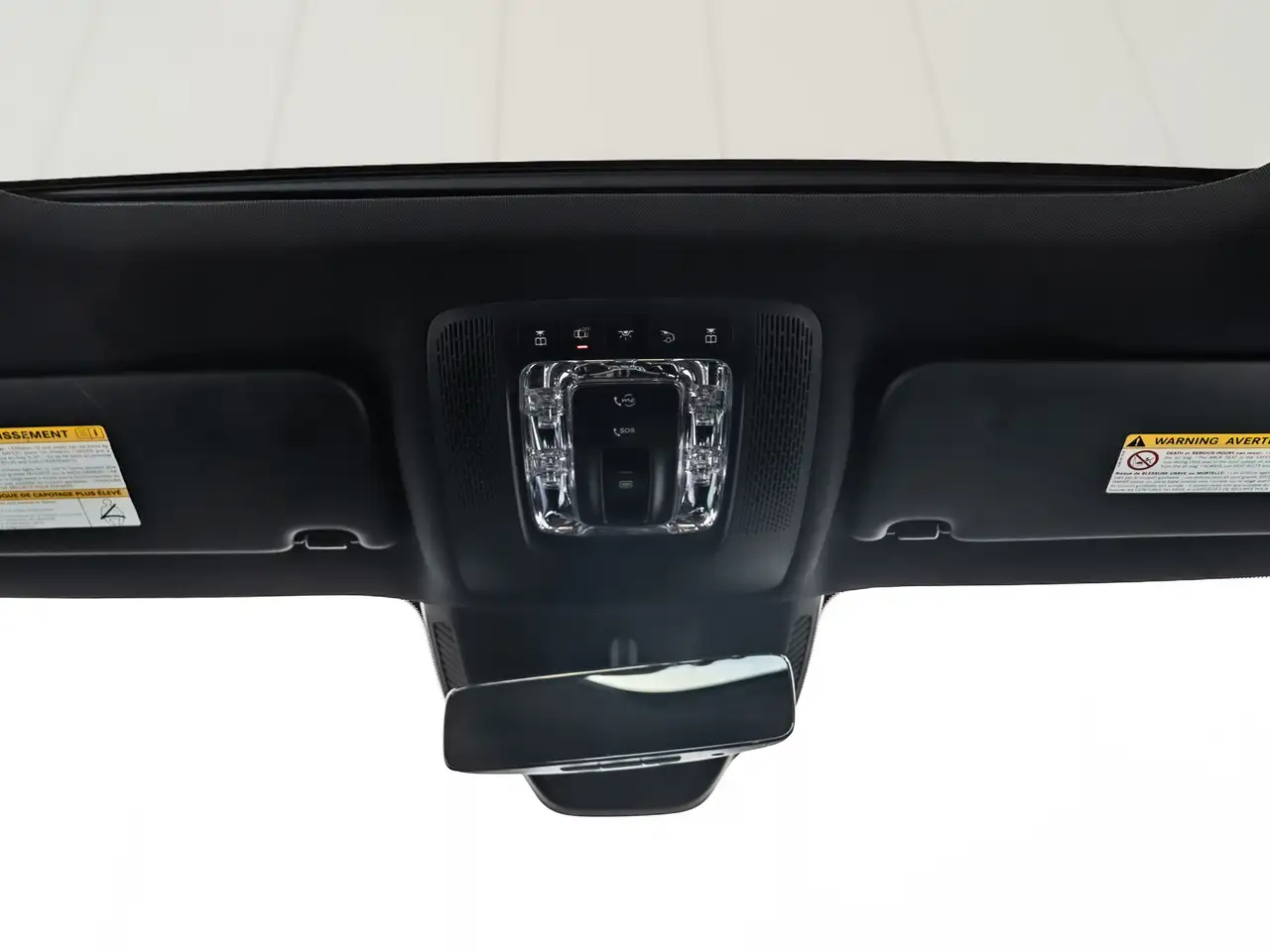 Mercedes-Benz GLB снимка Mercedes-Benz GLB