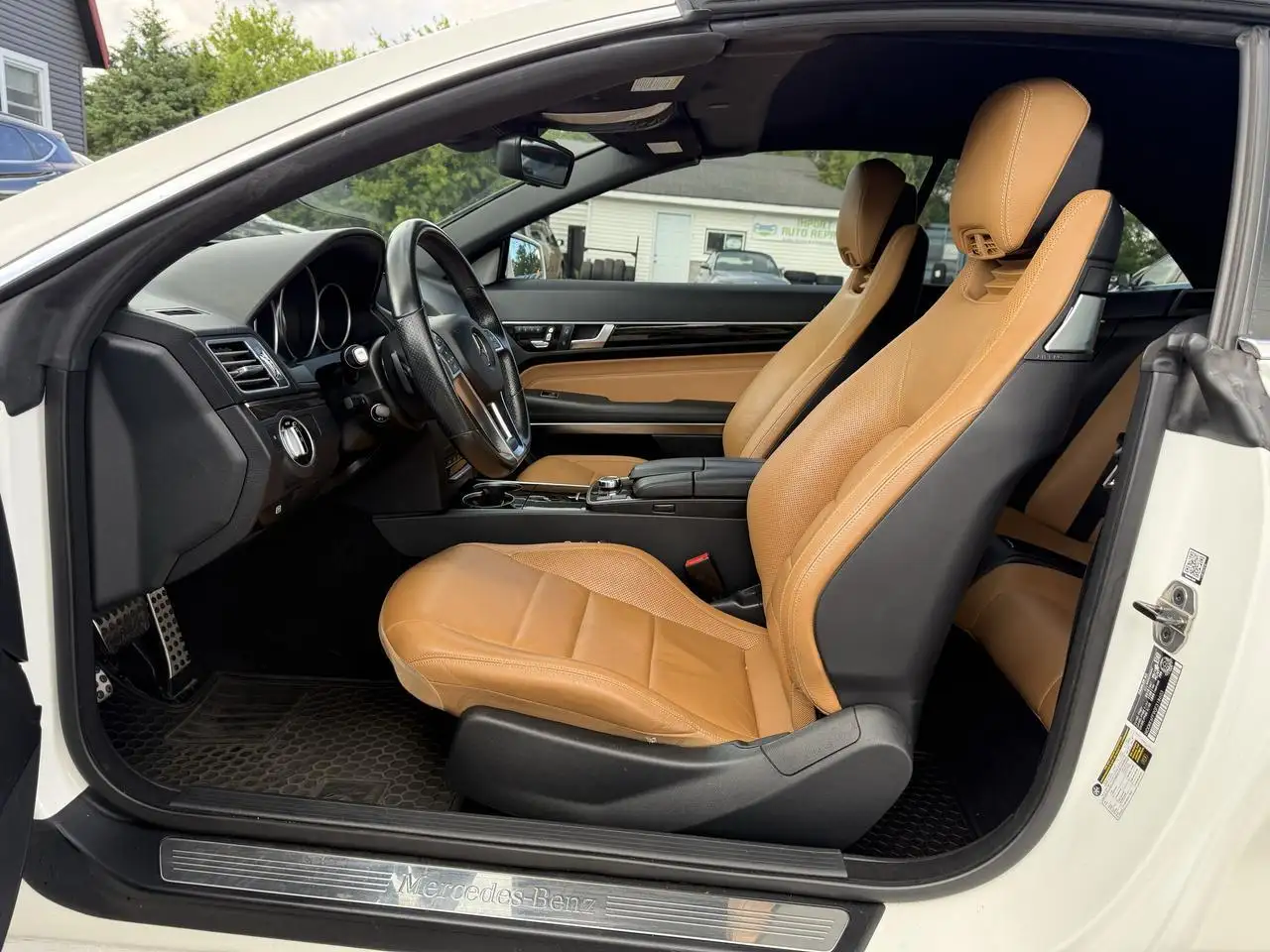 Mercedes-Benz E-Class fotografie Mercedes-Benz E-Class