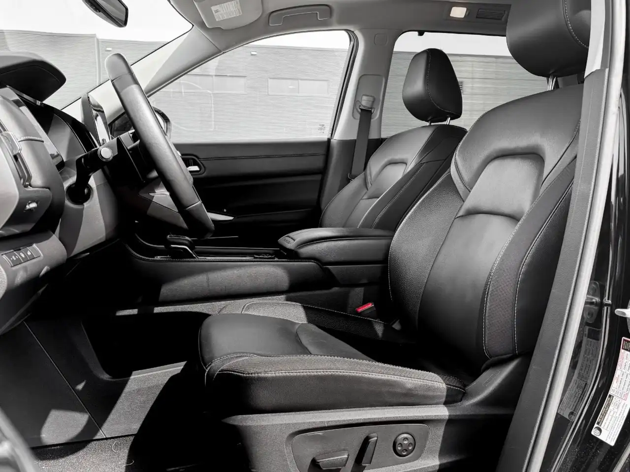 Nissan Pathfinder fotografie Nissan Pathfinder
