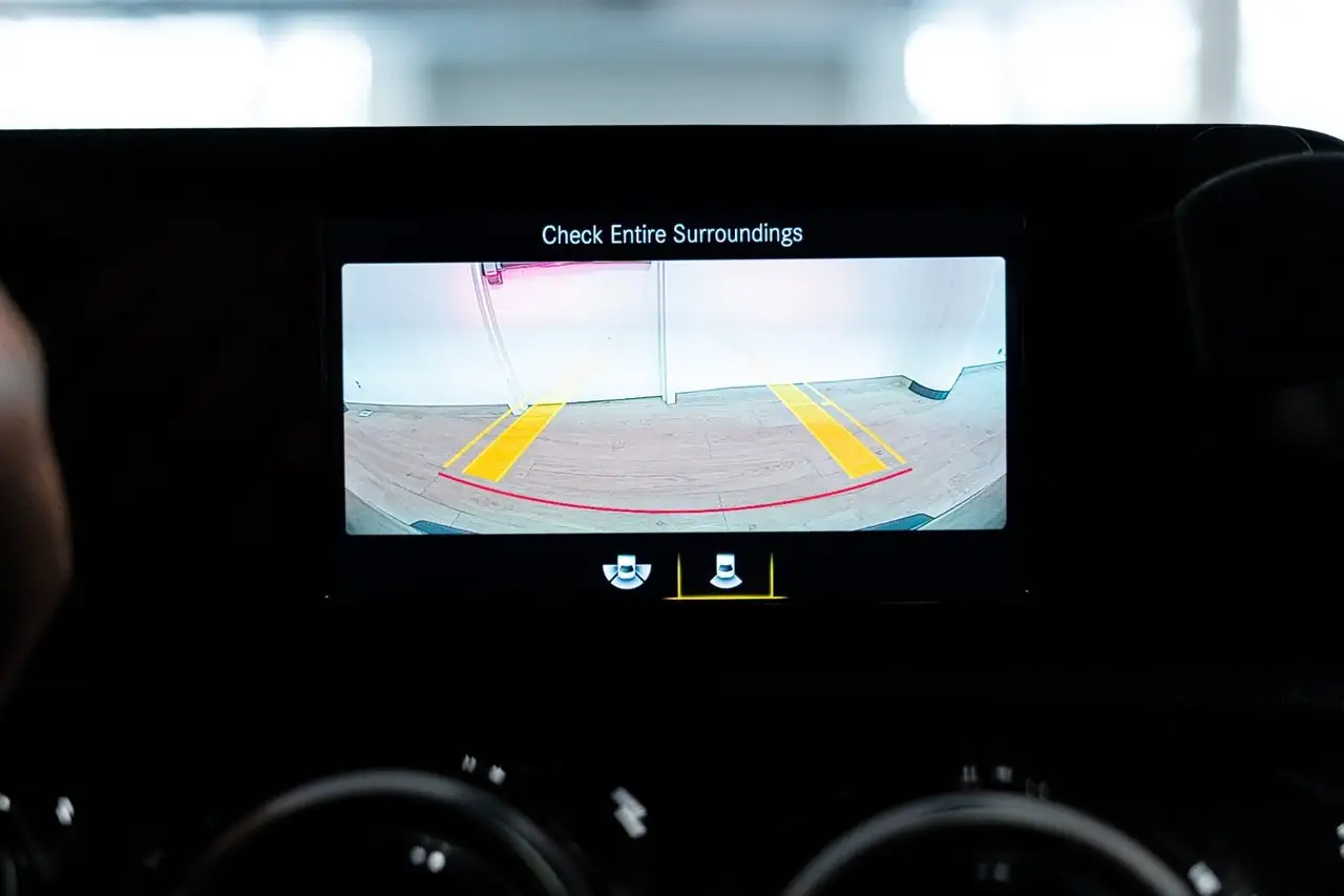 Mercedes-Benz CLA снимка Mercedes-Benz CLA