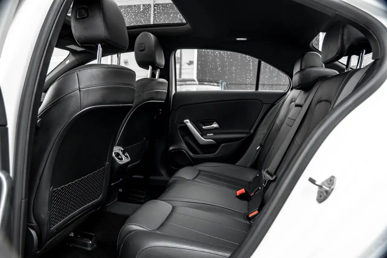 Mercedes-Benz A-Class снимка Mercedes-Benz A-Class