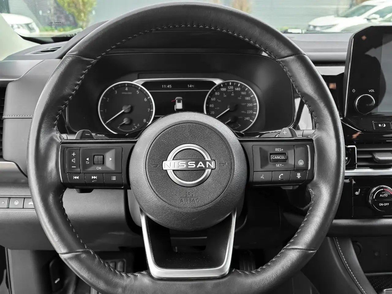 Nissan Pathfinder fotografie Nissan Pathfinder