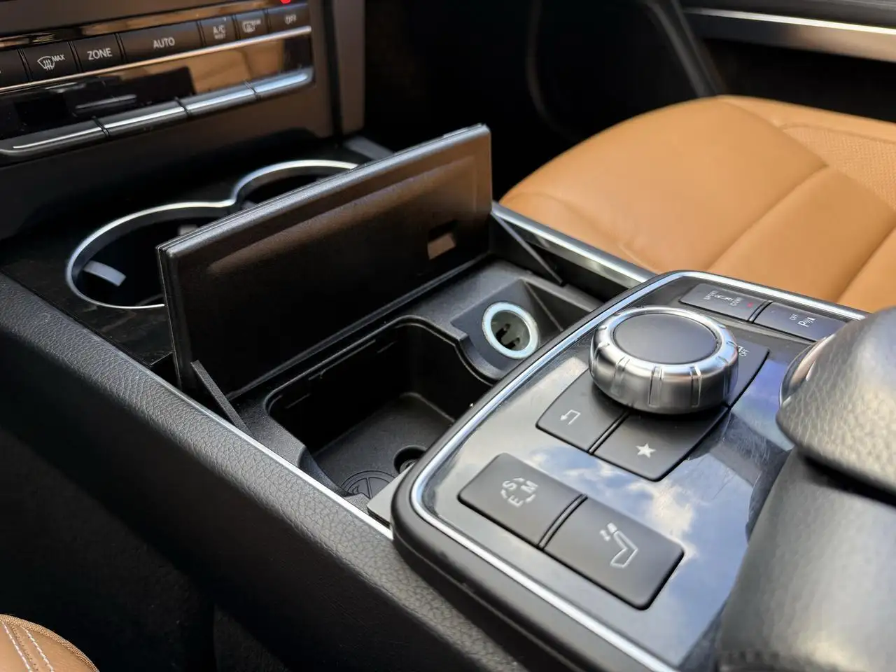 Mercedes-Benz E-Class fotografie Mercedes-Benz E-Class