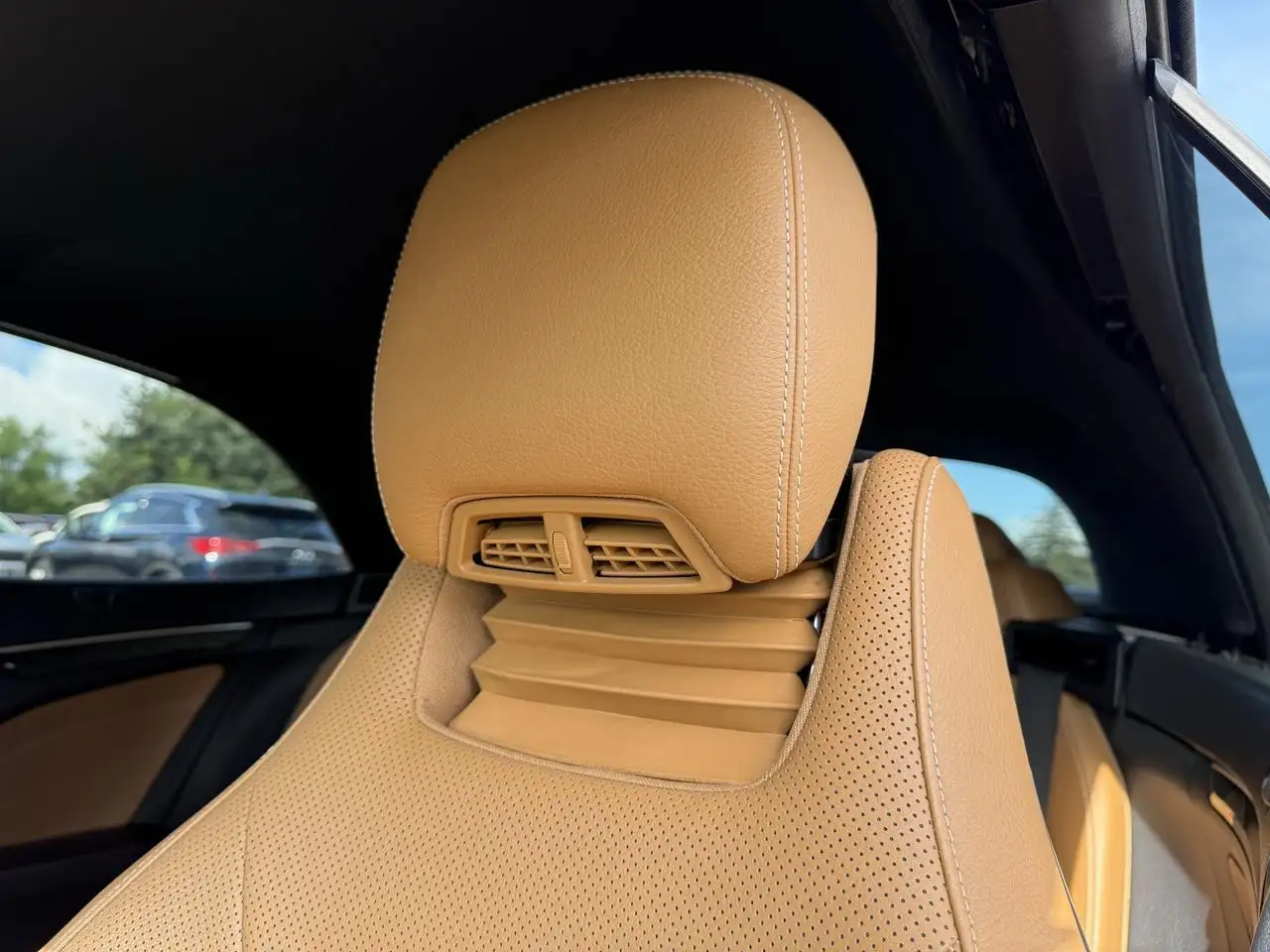Mercedes-Benz E-Class fotografie Mercedes-Benz E-Class