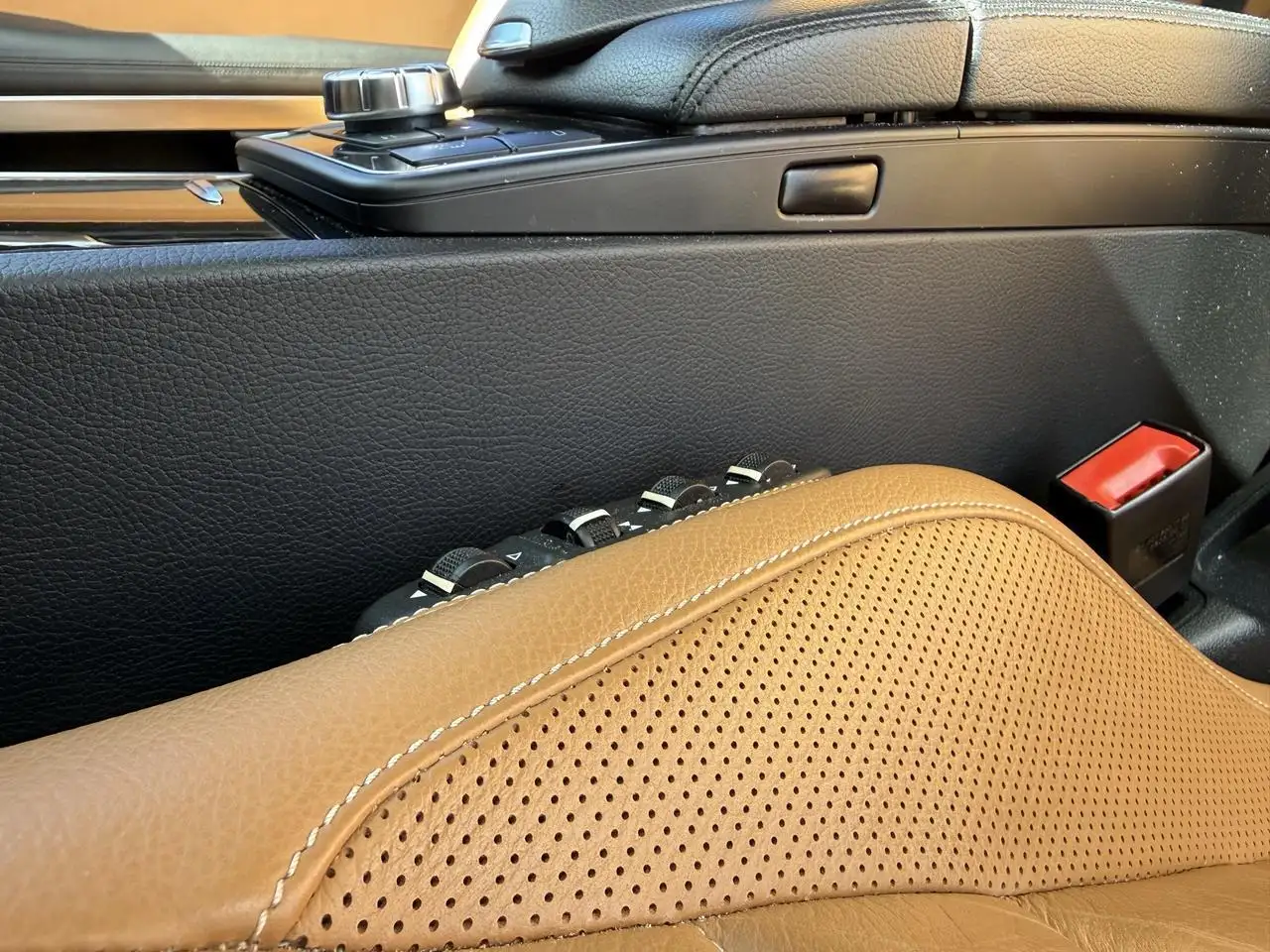Mercedes-Benz E-Class fotografie Mercedes-Benz E-Class
