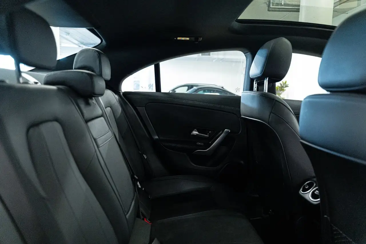 Mercedes-Benz CLA снимка Mercedes-Benz CLA