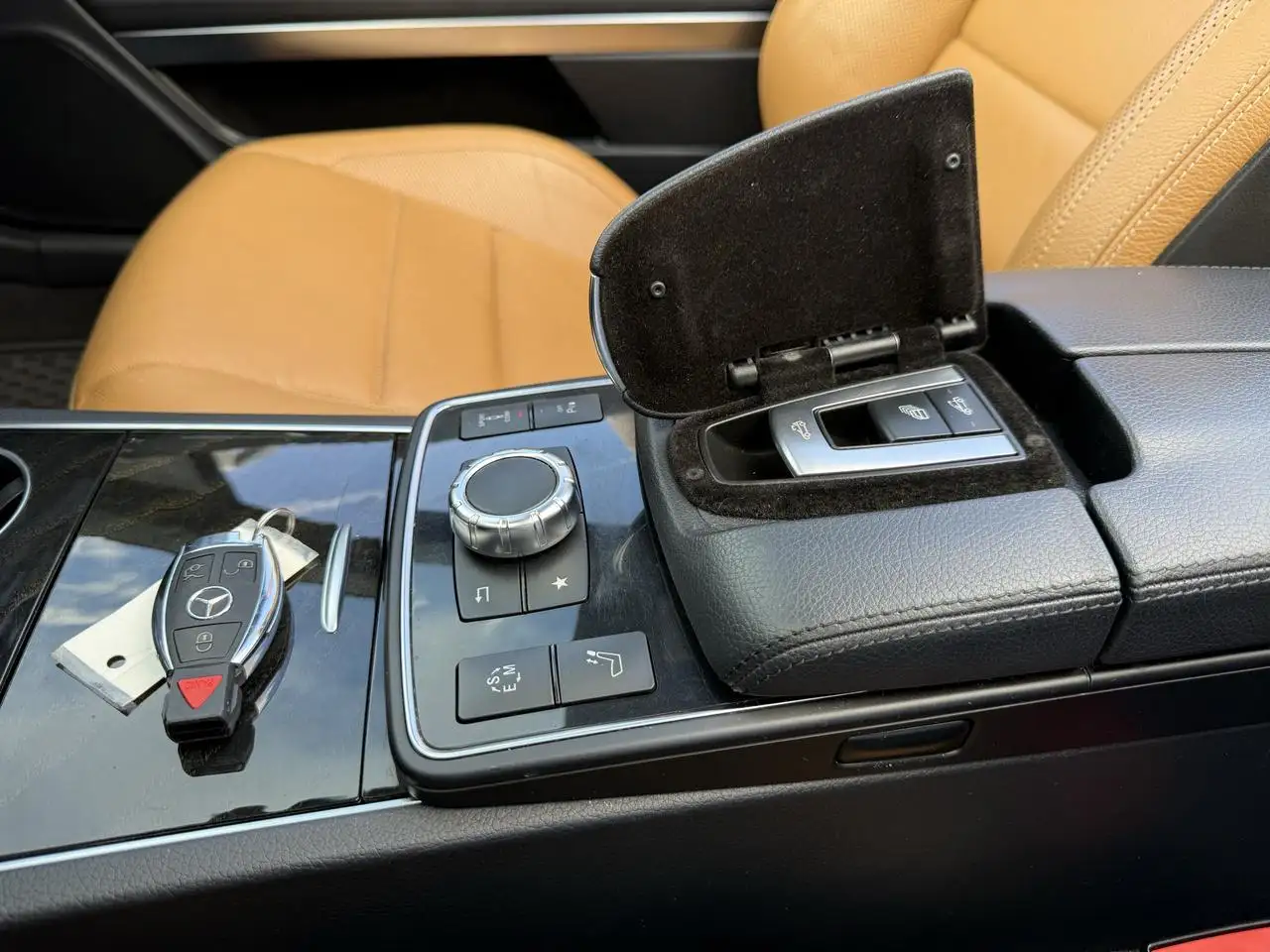 Mercedes-Benz E-Class fotografie Mercedes-Benz E-Class