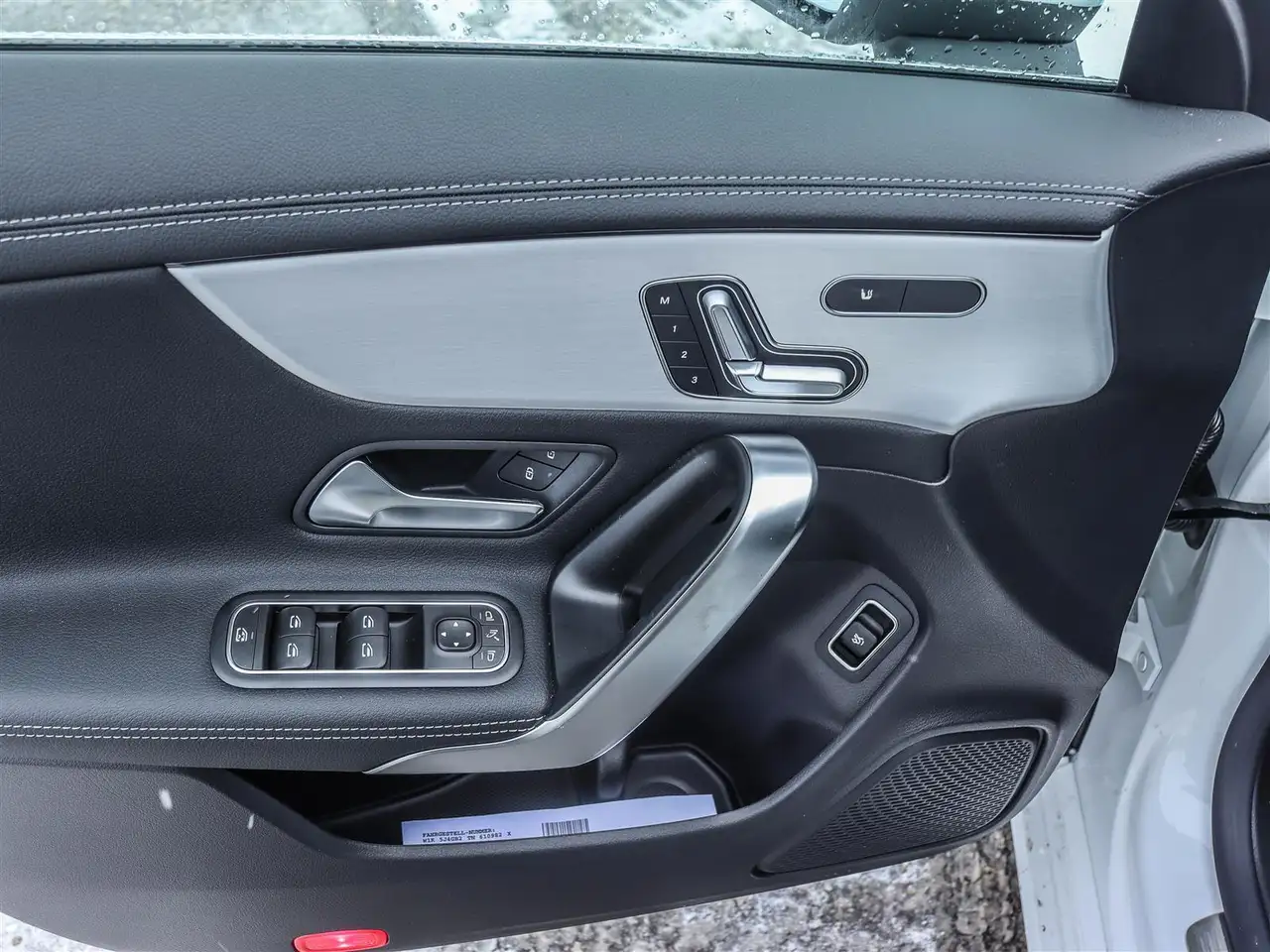Mercedes-Benz CLA снимка Mercedes-Benz CLA